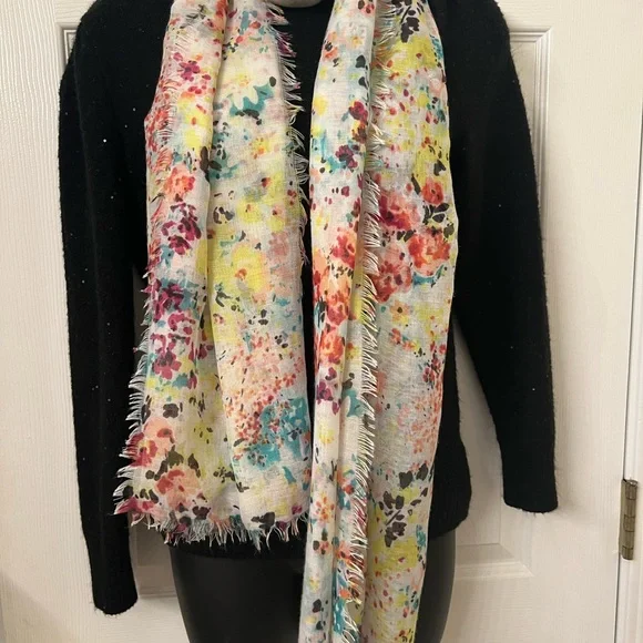 Spring scarf! - Picture 3 of 5